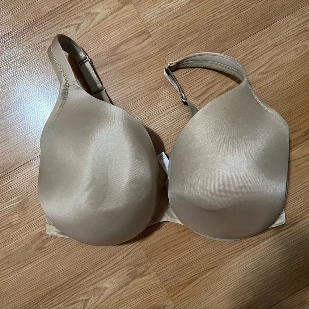 Calcique Bra from Lane Bryant. Beige. 40F. Lightly lined full coverage.